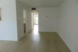 9119 Tudor Dr, Tampa, FL 33615 - Photo 13