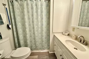 7186 Mt Arlington Dr NE, Saint Petersburg, FL 33702 - Photo 17