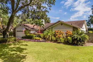 222 Halton Cir, Seffner, FL 33584 - Photo 3