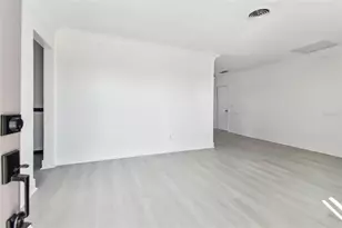 1101 75th Ave N, Saint Petersburg, FL 33702 - Photo 7