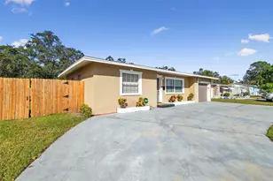 1101 75th Ave N, Saint Petersburg, FL 33702 - Photo 5