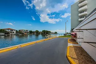 1365 Snell Isle Blvd NE, Saint Petersburg, FL 33704 - Photo 57