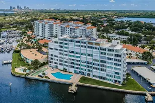 1365 Snell Isle Blvd NE, Saint Petersburg, FL 33704 - Photo 59