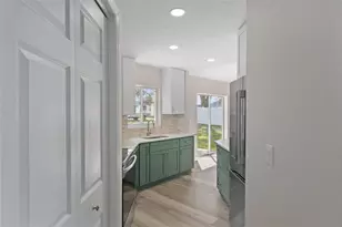 10352 Brentlawn St, Spring Hill, FL 34608 - Photo 7