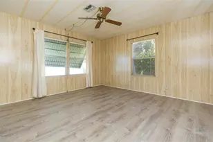 3542 Castle Dr, Zephyrhills, FL 33540 - Photo 23