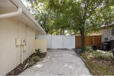 1204 Beacon Hill Drive, Tampa, FL 33613 - Photo 37