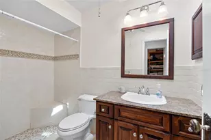 1204 Beacon Hill Dr, Tampa, FL 33613 - Photo 15