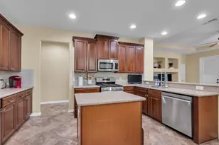 16001 Loneoak View Dr, Lithia, FL 33547 - Photo 11