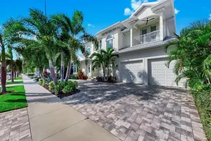 701 Pinckney Dr, Apollo Beach, FL 33572 - Photo 5