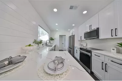 1846 3rd Street S, Saint Petersburg, FL 33705 - Photo 21