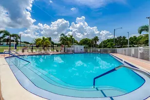 9234 141st St, Seminole, FL 33776 - Photo 5