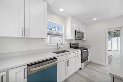 130 87th Avenue, Treasure Island, FL 33706 - Photo 9