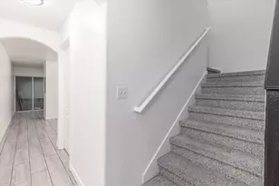 12946 Trade Port Pl, Riverview, FL 33579 - Photo 17