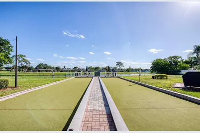 2227 Nottingham Greens Drive, Sun City Center, FL 33573 - Photo 29