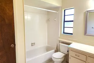 1328 Corner Oaks Dr, Brandon, FL 33510 - Photo 13