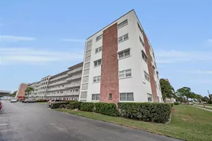 5501 80th St N, Saint Petersburg, FL 33709 - Photo 5