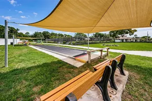 5501 80th St N, Saint Petersburg, FL 33709 - Photo 23