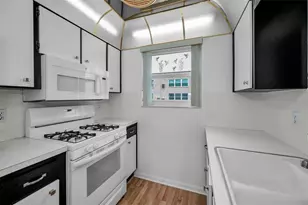 5501 80th St N, Saint Petersburg, FL 33709 - Photo 25