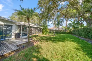 941 Palm Dr, Belleair Beach, FL 33786 - Photo 21