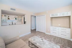 634 Edgewater Dr, Dunedin, FL 34698 - Photo 15