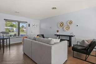 5836 18th Ave S, Gulfport, FL 33707 - Photo 5