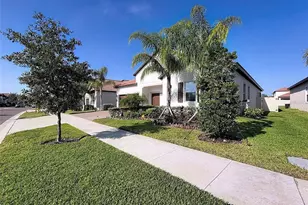 17301 Scuba Crest St, Wimauma, FL 33598 - Photo 3