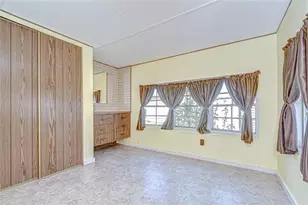 39153 Hillcrest Dr, Zephyrhills, FL 33542 - Photo 27