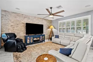 514 Valri Park Dr, Valrico, FL 33594 - Photo 5