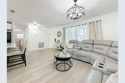 2071 Butternut Circle E, Clearwater, FL 33763 - Photo 11