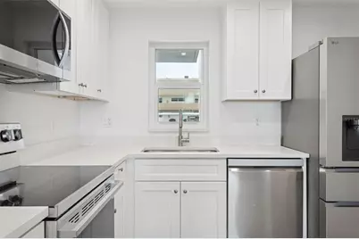 7405 Bay Island Drive S #123, South Pasadena, FL 33707 - Photo 9