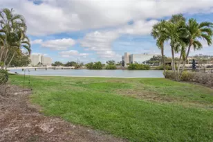 7405 Bay Island Dr S, South Pasadena, FL 33707 - Photo 21