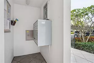 7405 Bay Island Dr S, South Pasadena, FL 33707 - Photo 19