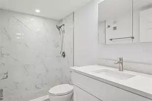 7405 Bay Island Dr S, South Pasadena, FL 33707 - Photo 15