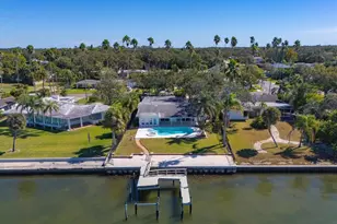 1614 Santa Barbara Dr, Dunedin, FL 34698 - Photo 1