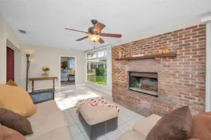 2087 Hillwood Dr, Clearwater, FL 33763 - Photo 23