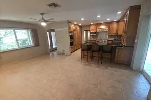 1101 87th Ave N, Saint Petersburg, FL 33702 - Photo 13