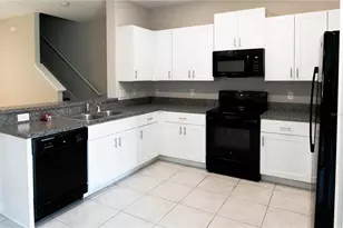 4527 Globe Thistle Dr, Tampa, FL 33619 - Photo 7