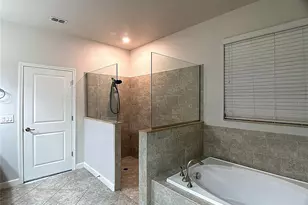 5004 Bella Armonia Cir, Wimauma, FL 33598 - Photo 37