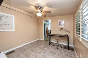 4851 W Gandy Blvd, Tampa, FL 33611 - Photo 11