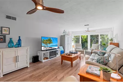 10152 Regal Drive, Largo, FL 33774 - Photo 11