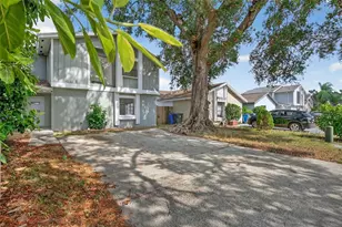 10408 Rosemount Dr, Tampa, FL 33624 - Photo 3