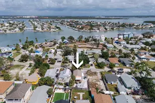 13320 2nd St E, Madeira Beach, FL 33708 - Photo 25