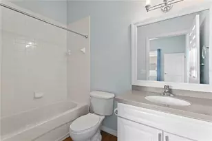 220 7th Ave N, Saint Petersburg, FL 33701 - Photo 9