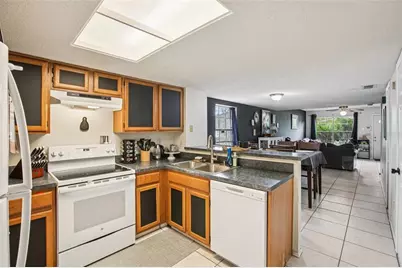 2316 Fletchers Point Circle, Tampa, FL 33613 - Photo 7