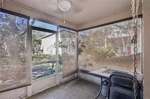 2316 Fletchers Point Cir, Tampa, FL 33613 - Photo 25