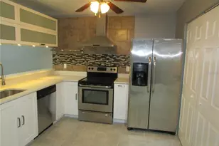 5305 Abinger Ct, Tampa, FL 33624 - Photo 5