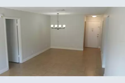 4606 W Gray Street #110, Tampa, FL 33609 - Photo 7