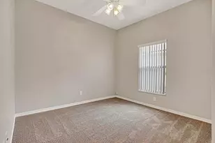 6165 Skylarkcrest Dr, Lithia, FL 33547 - Photo 15