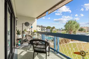 11650 Capri Cir S, Treasure Island, FL 33706 - Photo 17