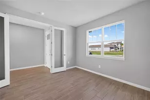 9240 Derbyshire Dr, Parrish, FL 34219 - Photo 17